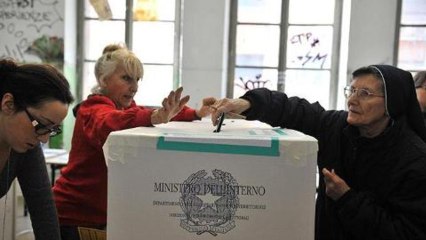Italians vote in key parliamentary elections