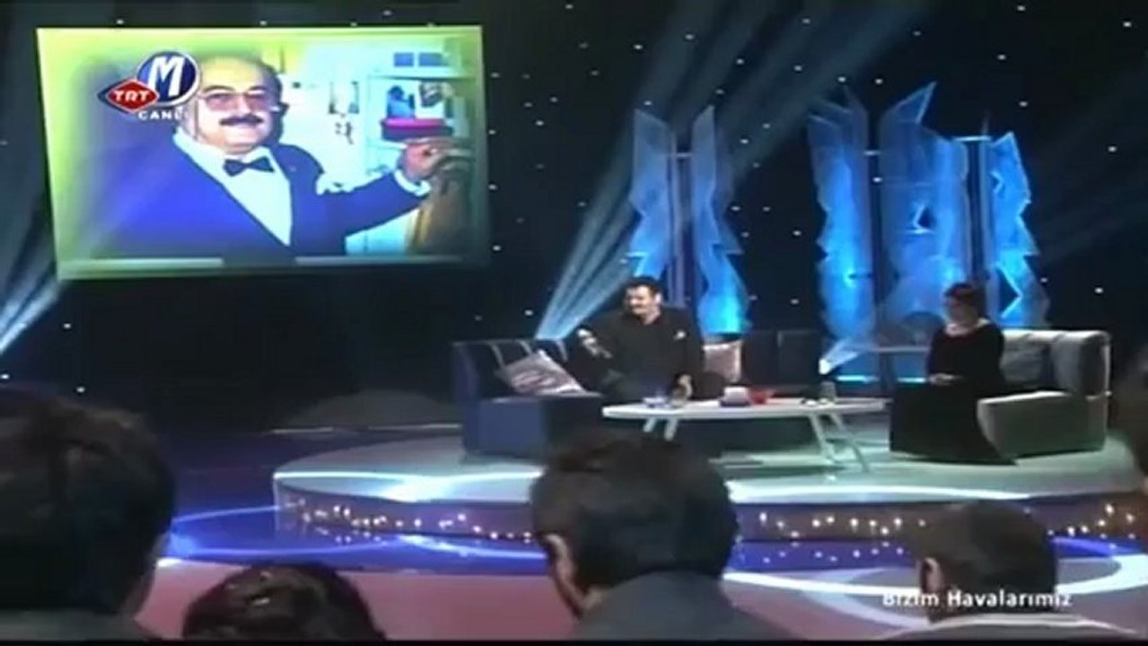 Hüseyin Turan    -  Yine mektup aldım gül yüzlü yardan