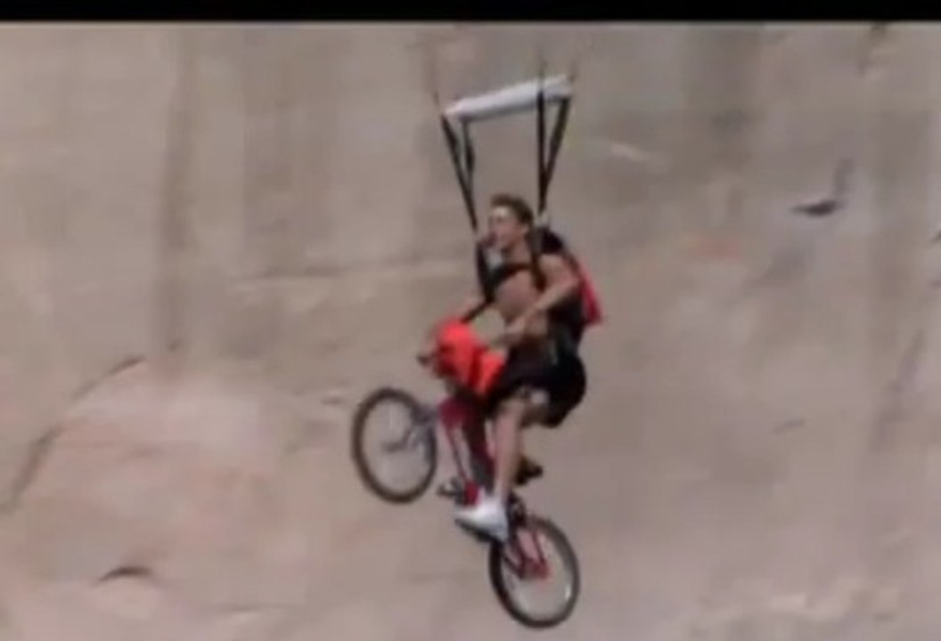 Extreme BASE Jumping - Nitro Circus