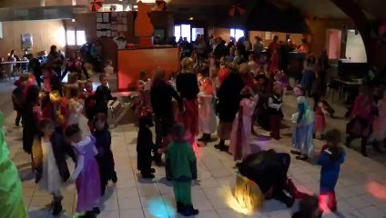 bal enfantin de rexpoede 2013 Video1