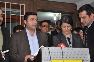 Öcalan, birkaç gün içinde çözüm taslağını yollayacak