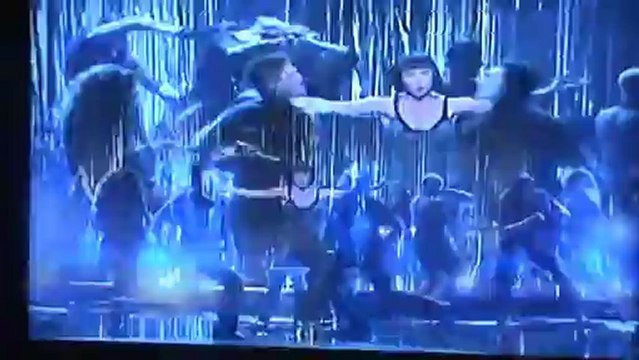 Catherine Zeta-Jones Perform at Oscars 2013 Chicago