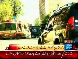 Chanda Mama So Gaye Karachi police sleeping on duty