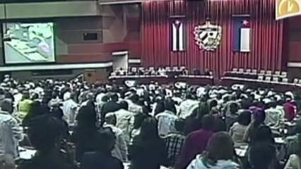 Cuba: Fidel Castro approuve les changements au sommet