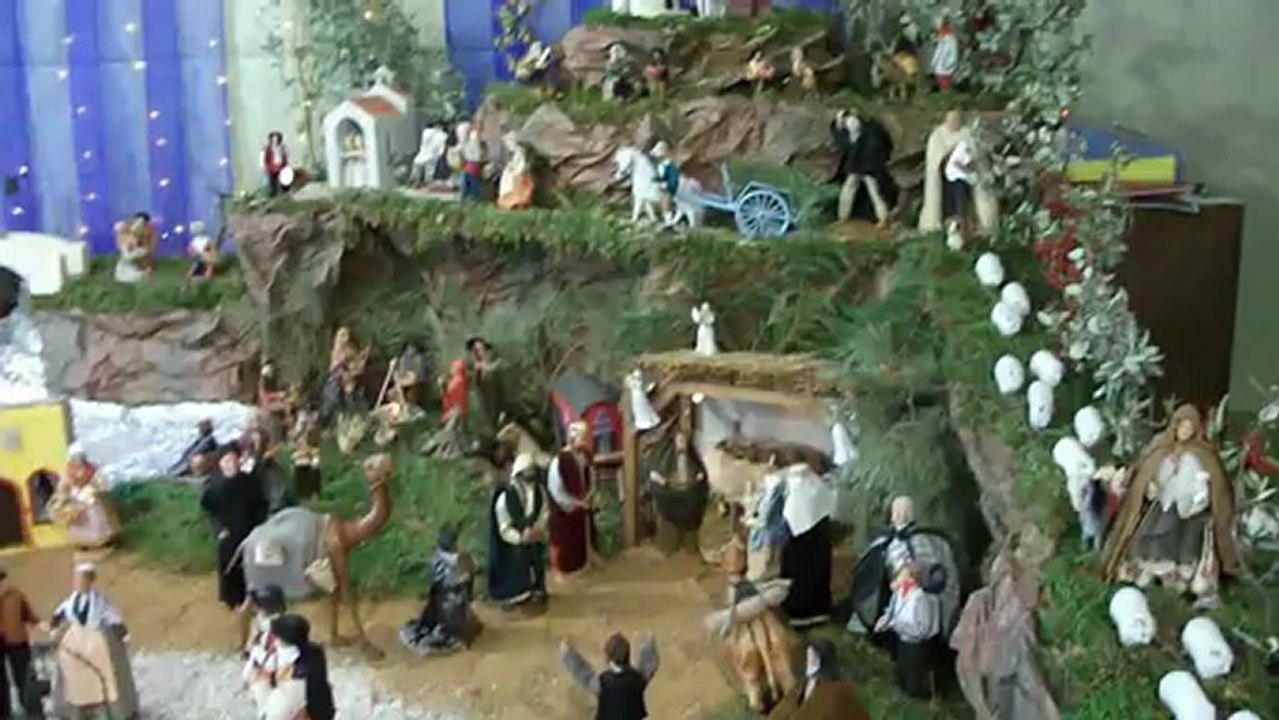 CRECHE DE NOEL GEANTE 2011 A MONTEUX