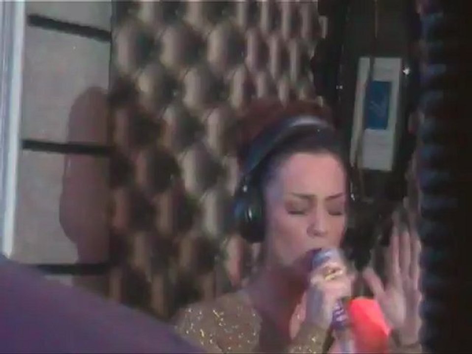 imt - lea castel sur hotmix radio - garde a vue