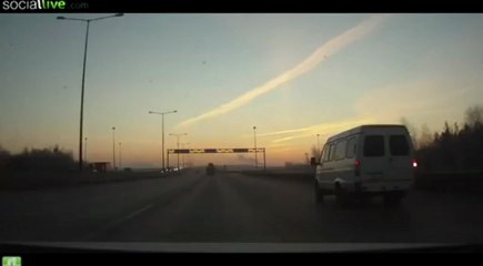 Chelyabinsk Russian Meteor Meteorite Shower Explosion 2-15-2013 [ALL FOOTAGE]