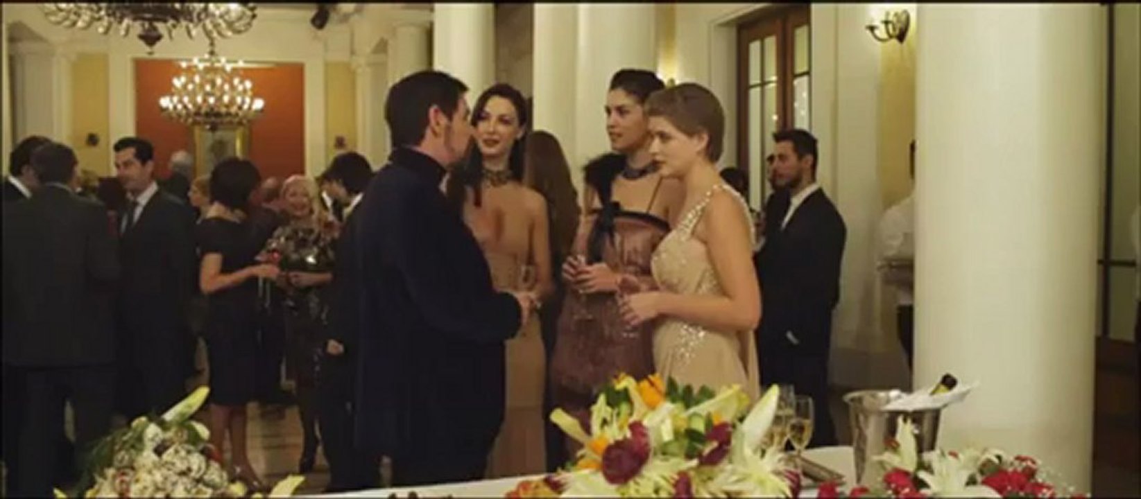 Ακάλυπτος - Trailer 2013