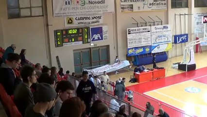 Icaro Sport. Goldengas Senigallia-Crabs Rimini 61-65, la partita