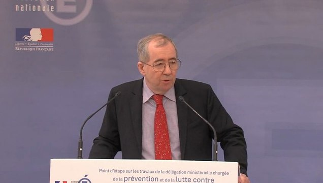 [ARCHIVE] Prévention et lutte contre la violence en milieu scolaire : Eric Debarbieux présente un point d'étape et l'enquête de victimation