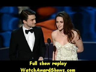 Download Video: #Daniel Radcliffe and actress Kristen Stewart present onstage Oscars 2013