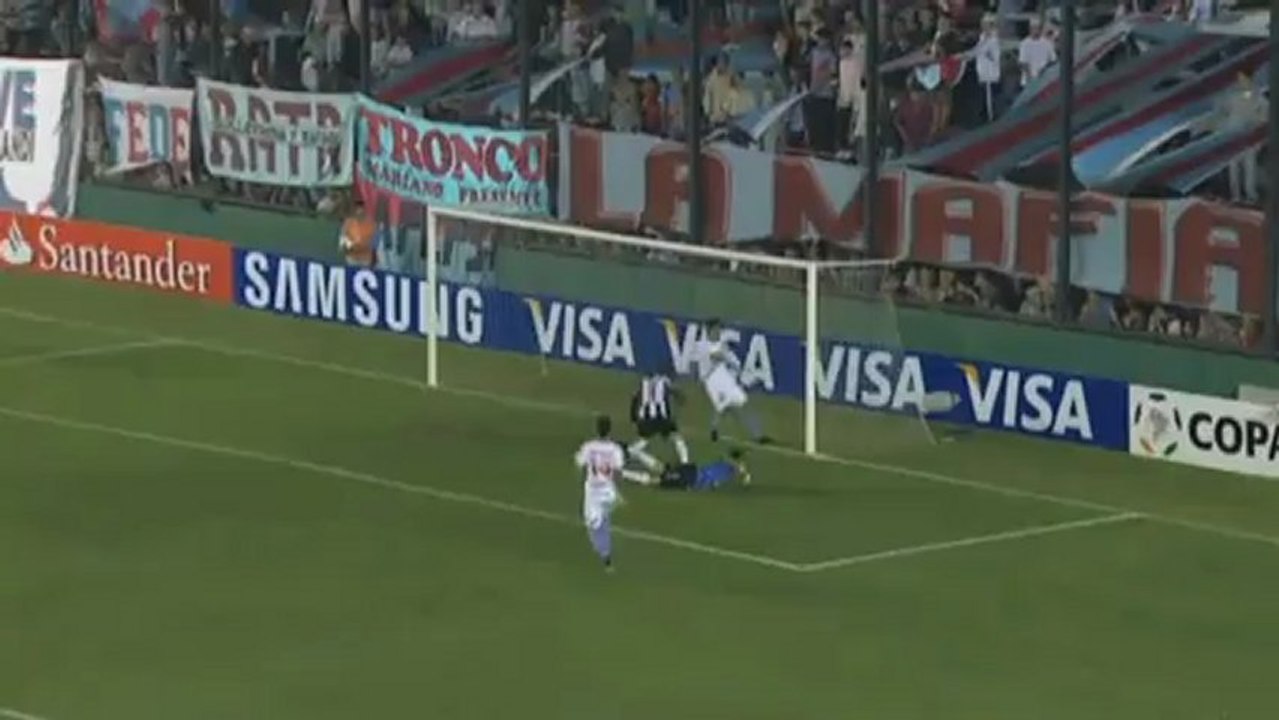 Copa Libertadores: Mineiro siegt dank Ronaldinhos Brillanz und Bernards Hattrick