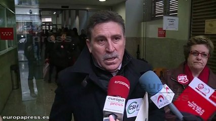 Funcionarios de la CAM reclaman la paga extra