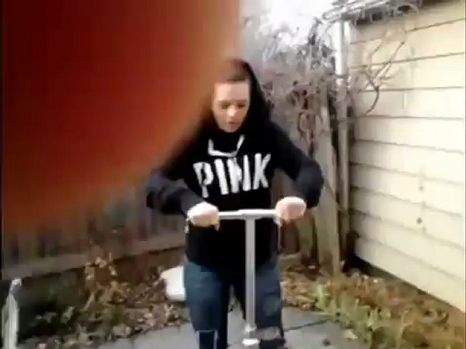Nana Pogo saut fail