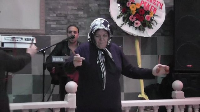 Müthiş Kaşık Oyunu -Sille Türküsü- Ayrancı Kıraman Kadınlarından