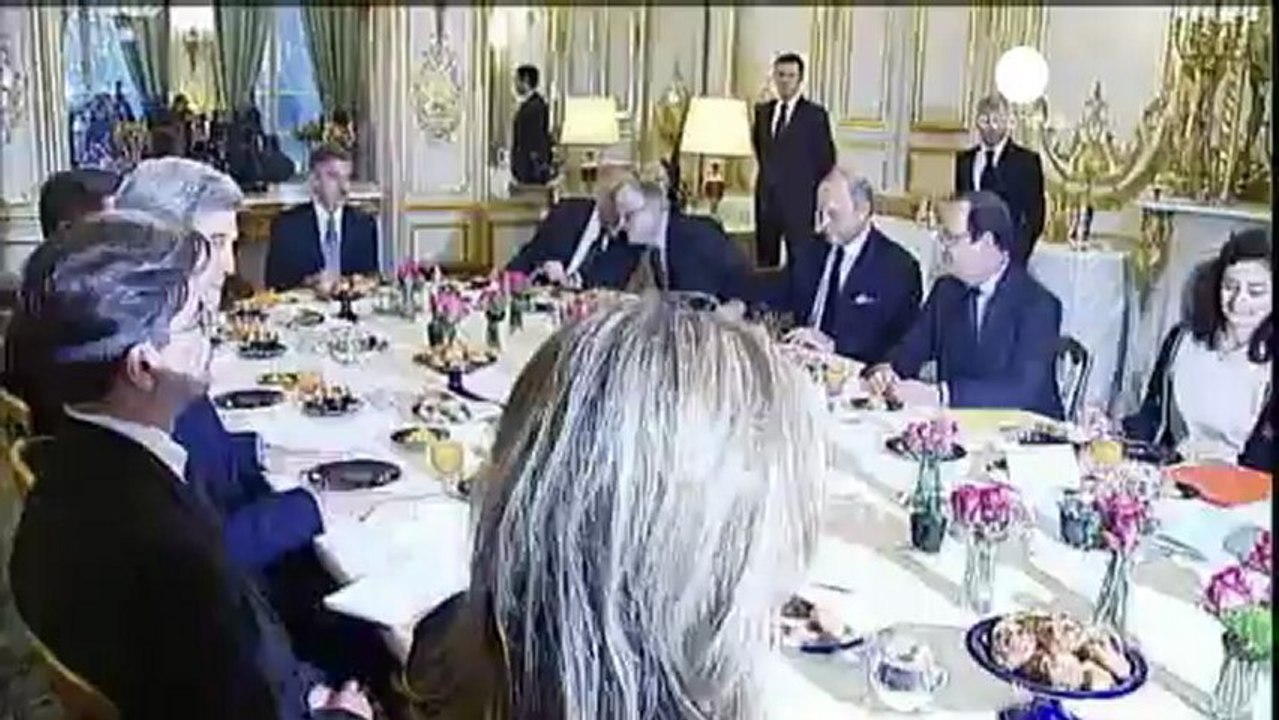 Kerry e Hollande a Parigi discutono di Siria