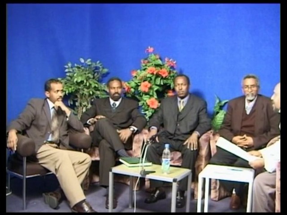 a delegation from the somali civil society visits Danmarak - Wafdi ka socda ururda bulshada oo soo booqday Danmark-