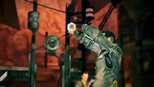 Des marqueurs Posca pour customiser un vase en verre laqué