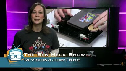 Attack of the Robotic Bats! - GeekBeat.TV