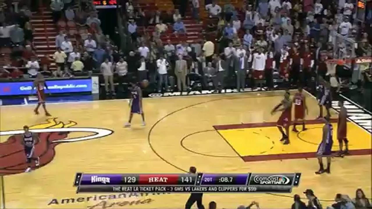 Tyreke Evans steals from Dwyane Wade and misses layup vs heat