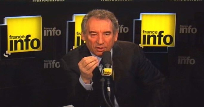 Arbitrage Tapie : Bayrou attaque Sarkozy
