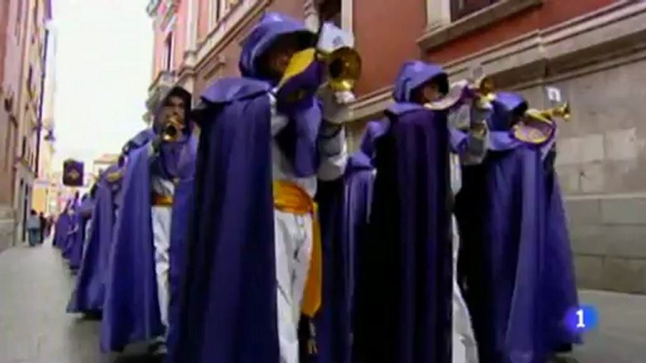 Como hemos cambiado 1x16 La semana santa