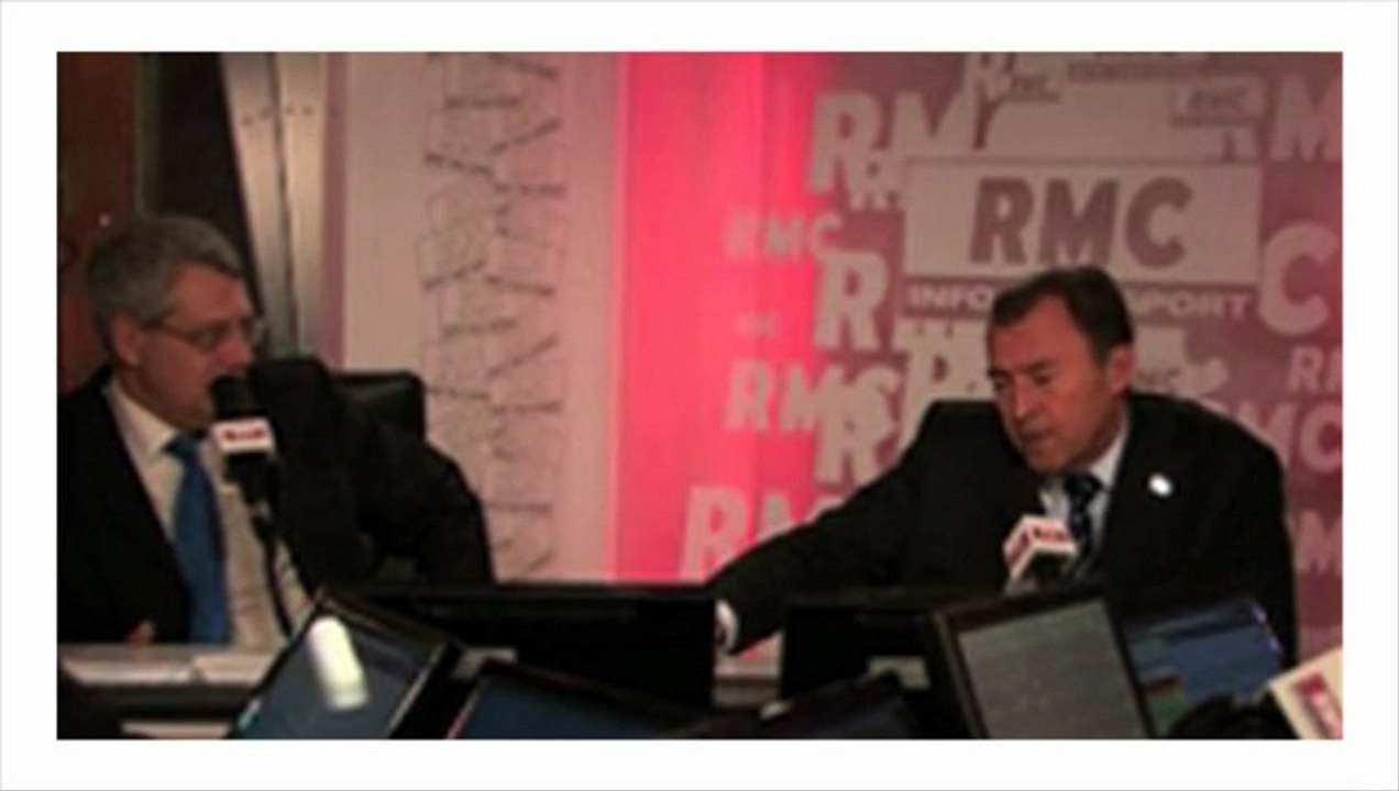 Zapping politique : Lionnel Luca traite Hessel de "gourou"