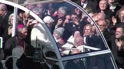 بنديكتوس السادس عشر بابا متشدد ولاهوتي ملك جرأة الاستقالة