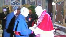 L'addio di Benedetto XVI ai cardinali