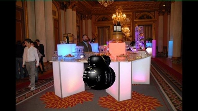 Le traiteur propose differents cocktails culinaires a l’extreme du raffinement