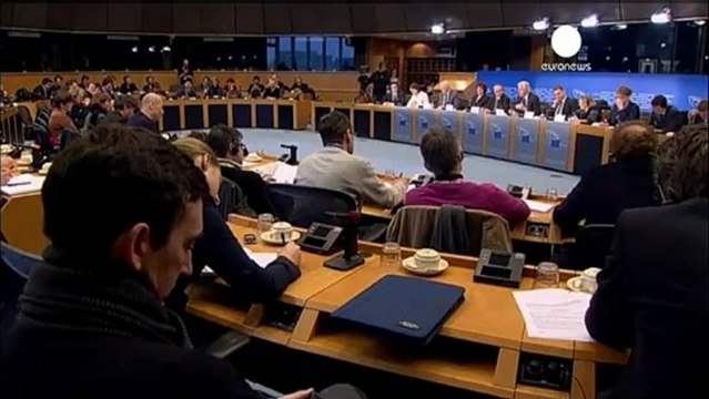 UK bankers attack EU plan to cut their bonuses