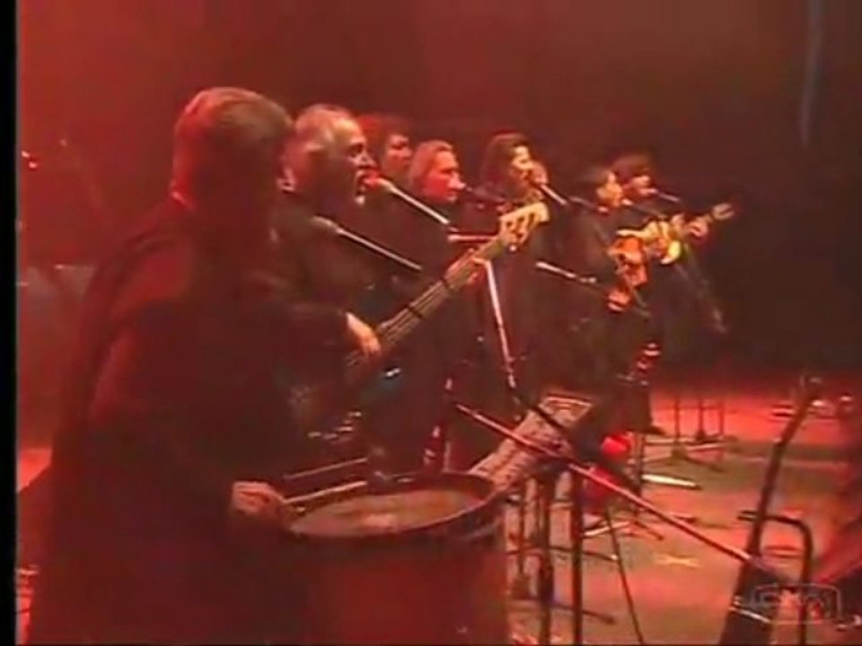 Quilapayun - El pueblo unido jamas sera vencido