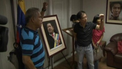 Japanese, Filipinos pay respects to Hugo Chavez