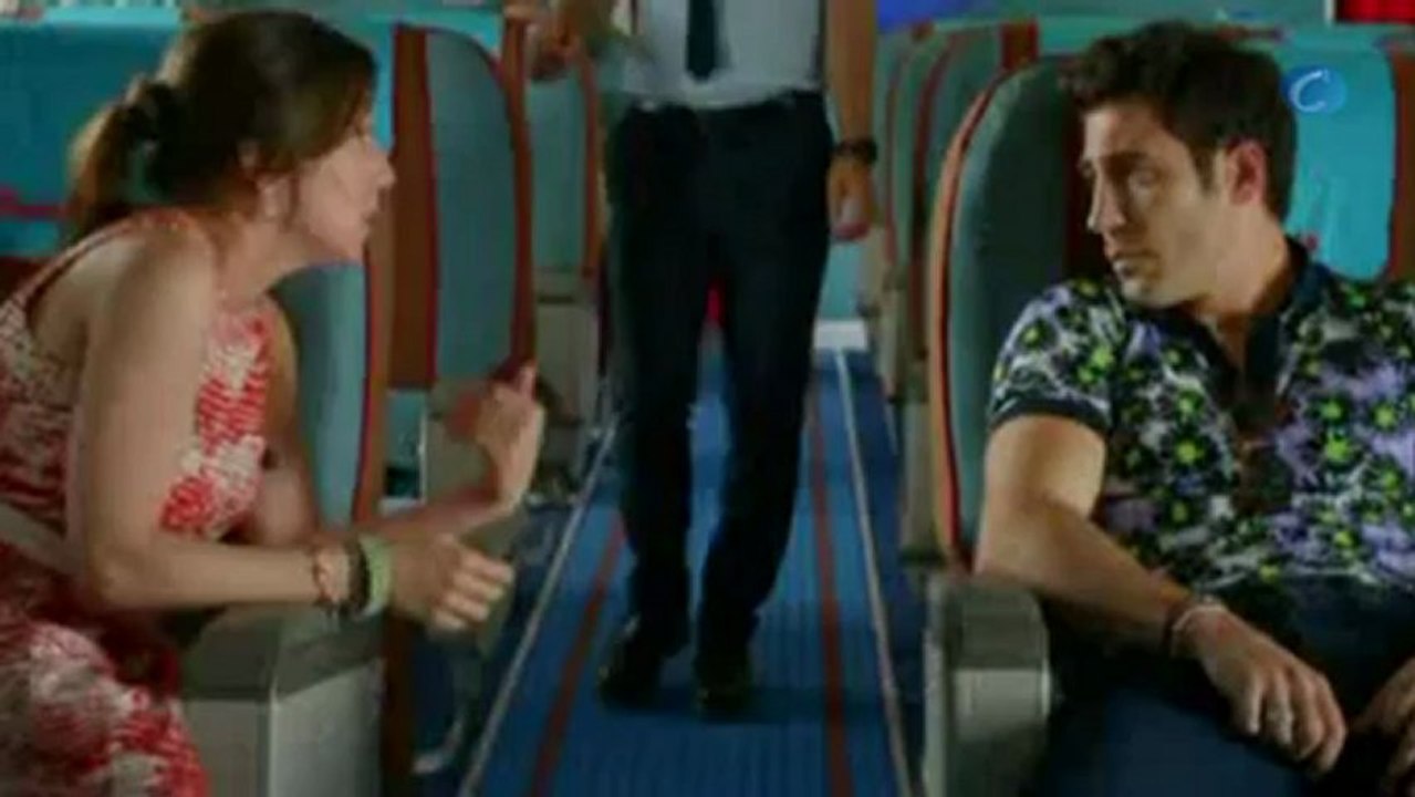 Un Almodóvar "efervescente y divertido" se luce en "Los amantes pasajeros"