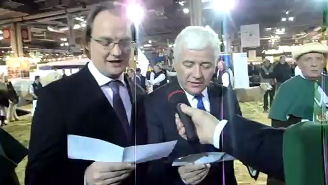 Mon intronisation avec M Wulfran DESPICHT, Vice-Président du Conseil régional Nord-Pas-de-Calais par la confrérie de Bergues et son Grand Maître M Paul LAMMIN