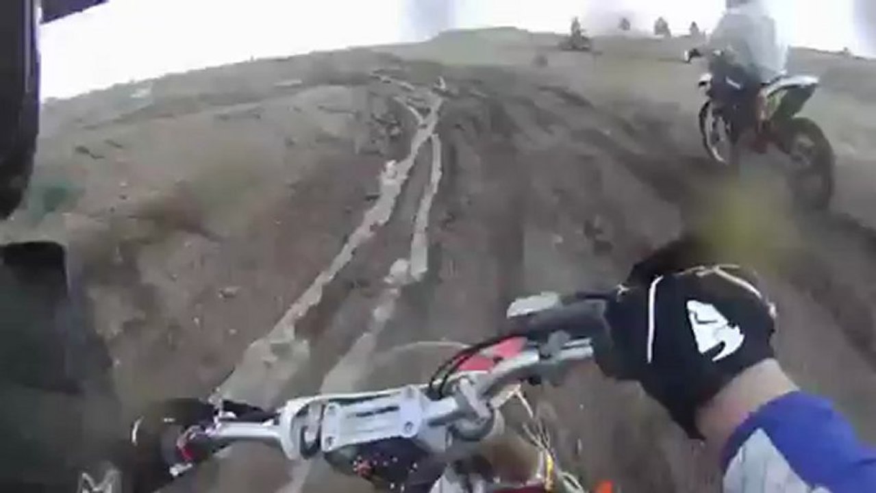 Motocross vs Tracteur