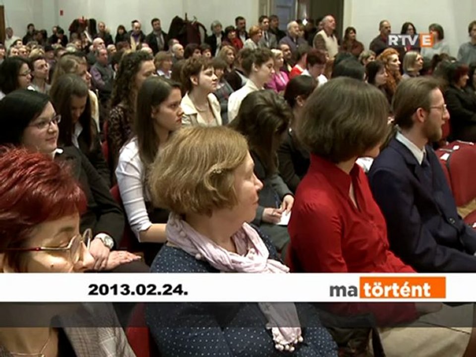 Ma történt Továbbra is lesz felsőoktatás Esztergomban 2013.023.01.