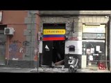 Napoli - Esplosione al Canandonga Club di Via Mezzocannone (01.03.13)