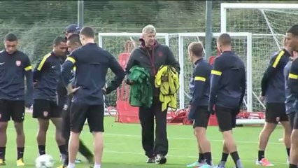 Arsenal - Overmars : "C'est la crise"