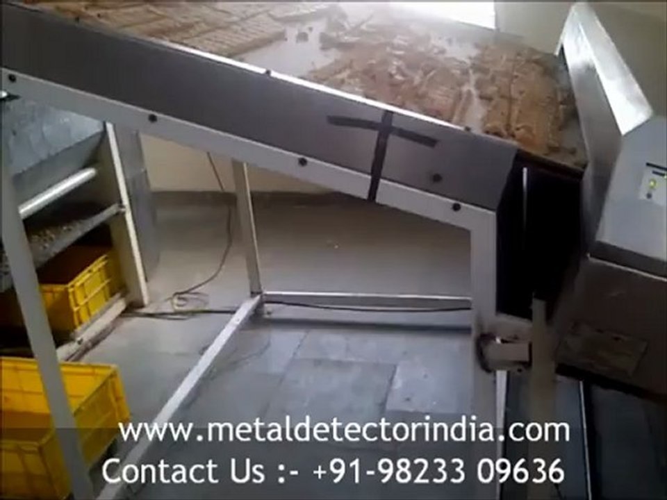 Metal Detector for Biscuit / Bread / Cake / Confectionery / dry fruit / Biscuit industry