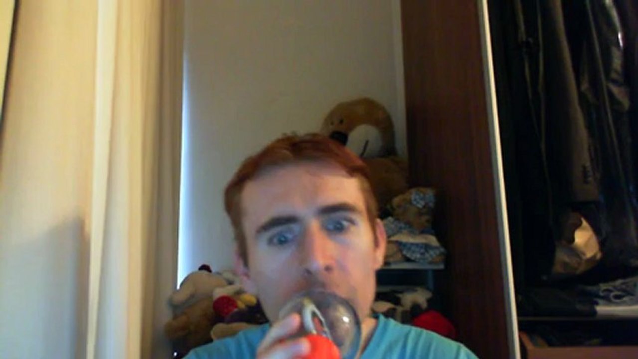 Wiwi égratigne "unis vers l'uni" de Michel Jonasz