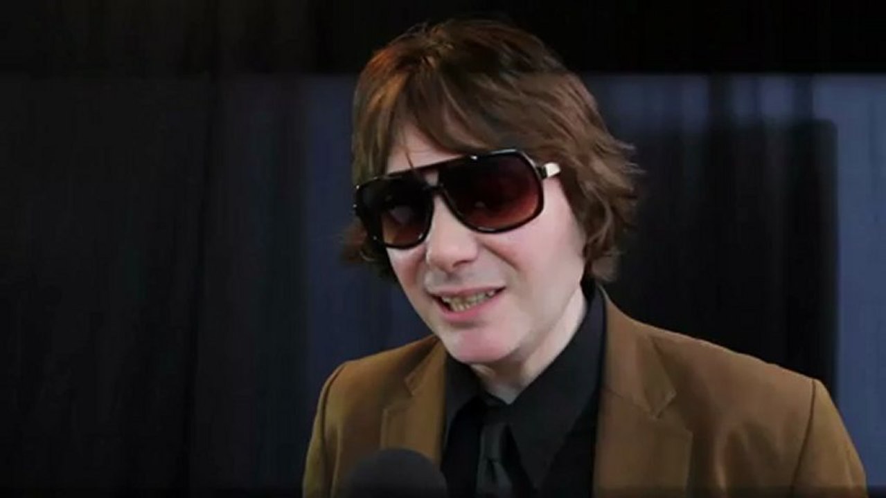The Manic Street Preachers' Nicky Wire speaks after winning Classic Album at the the 2012 Q Awards
