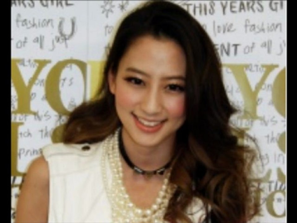 2013年3月2日 第16回 東京ガールズコレクション 2013 SPRING／SUMMER 香里奈、河北麻友子、桐谷美玲、土屋アンナ、菜々緒、西内まりや、西山茉希、藤井リナ、舞川あいく、マギー、松島花、水原希子、道端アンジェリカ、矢野未希子、山田優、山本美月、山本優希、ローラ、渡辺知夏子　ほか（※総勢約90名） ゲストモデル：生方ななえ、小倉優子、紗栄子、スザンヌ、鈴木奈々、芹那、益若つばさ、南明奈、安田美沙子、ヨンア ゲスト：荒井玲良（SUPER☆GiRLS）、キンタロー。、