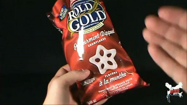 Christmas Spot - Rold Gold Peppermint Dipped Snowflakes Pretzels