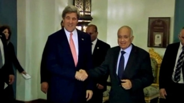 Kerry meets with Arab League members in Cairo