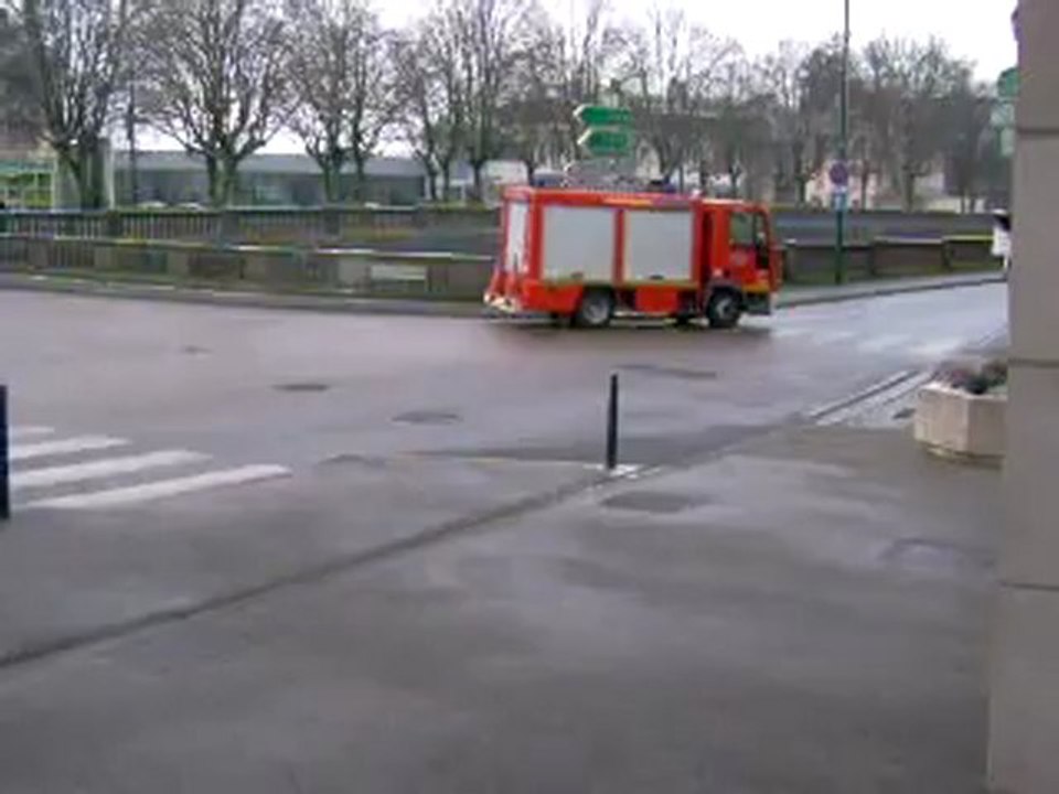 DEPART VSR  SAPEURS POMPIERS DE CHAUMONT