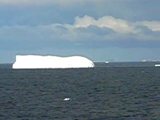 antarctique-icebergs-panorama