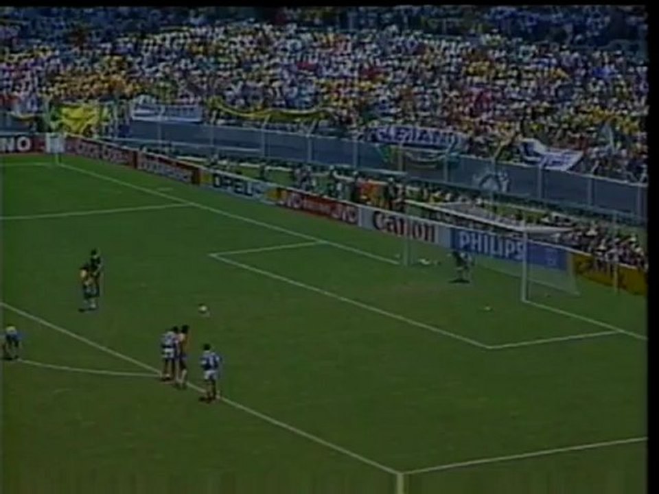 penalty　perdido　por　Zico　ｎａ　Copa　de　1986
