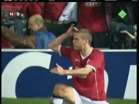 2006 (December 6) Manchester United (England) 3-Benfica (Portugal) 1 (Champions League)