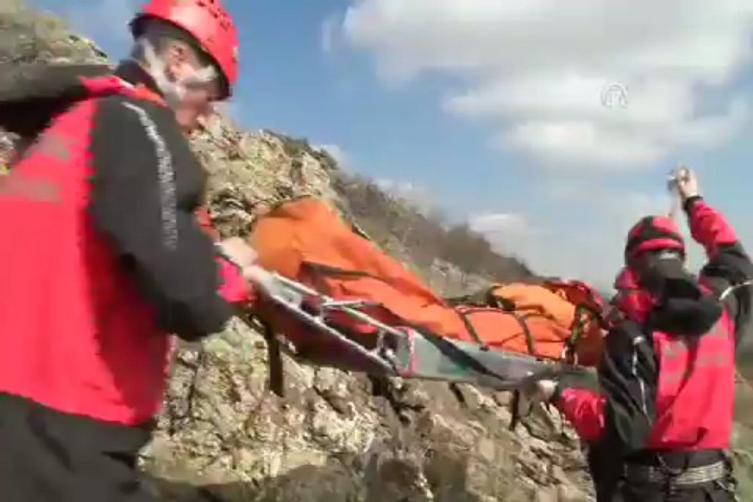 Jandarmanın zirvedeki yardım eli